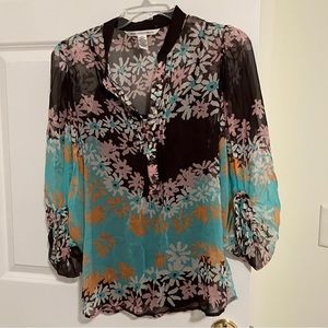 Diane von Furstenberg Floral Silk Blouse Size 4
